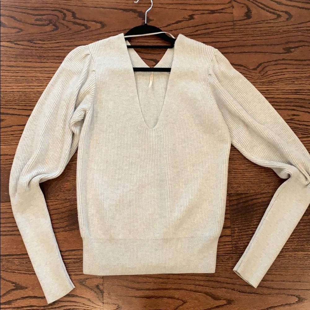 Free People Deep V Gray Sweater Size Small!
